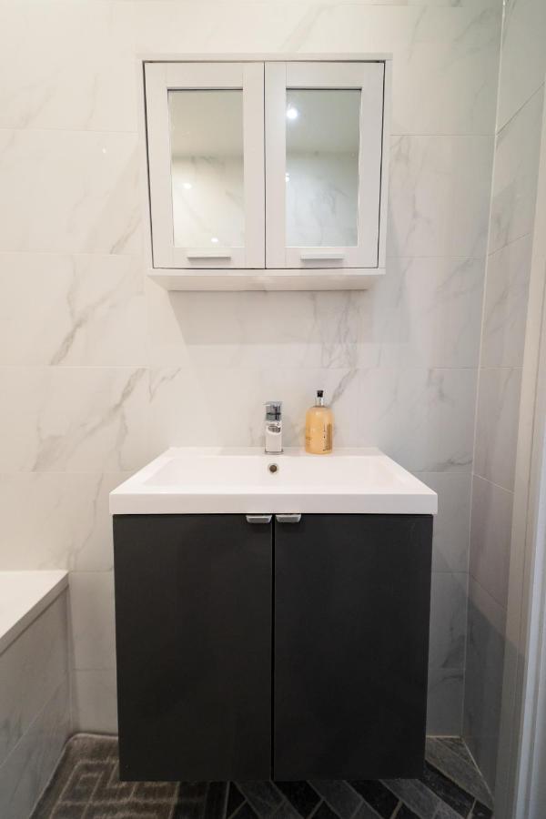 Appartamento Star London Bell Lane 3-Bed Haven Hendon Esterno foto